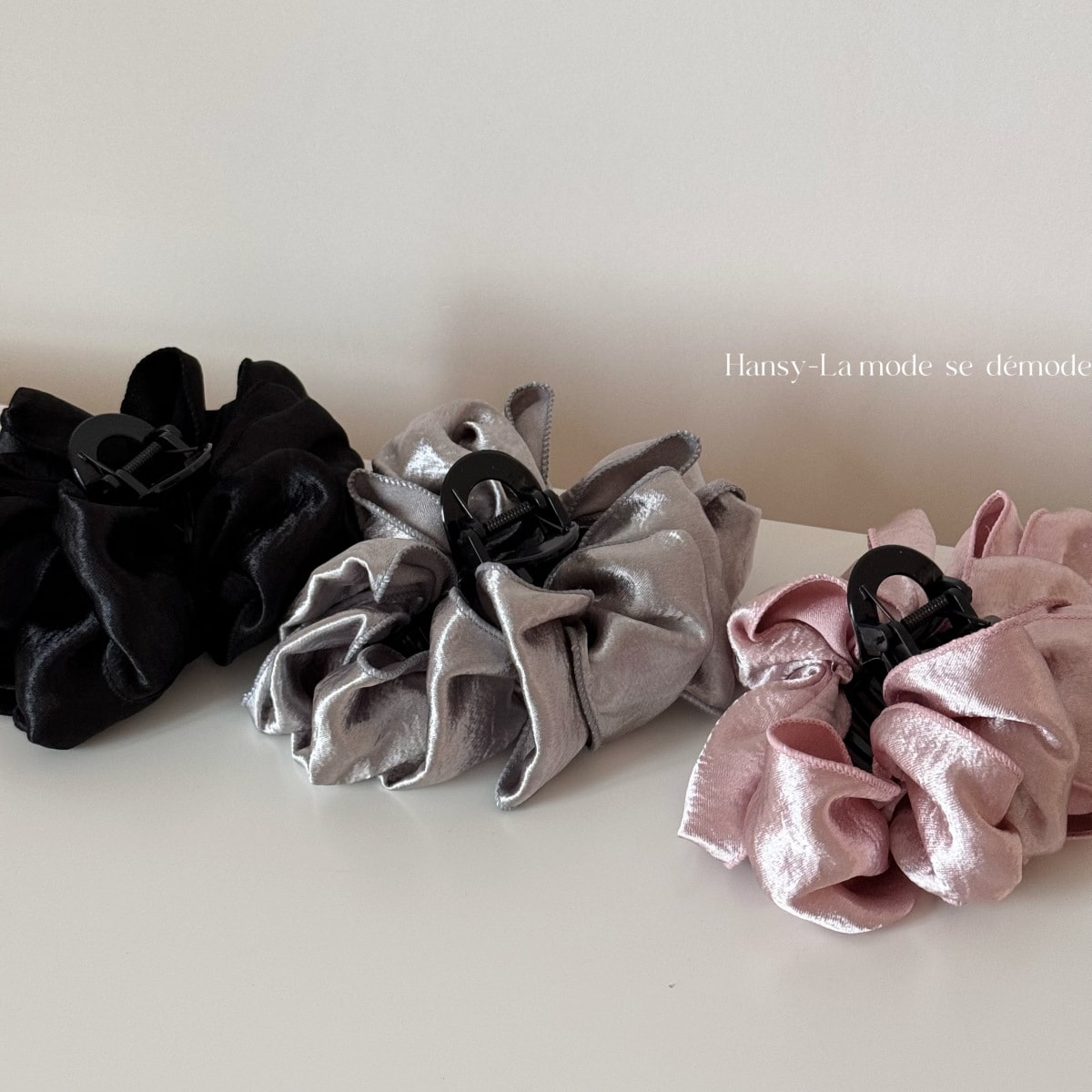 2026年新品★髪飾り　アクセサリー★ヘアクリップ