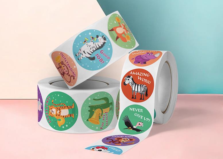 包装資材★手作り工芸品★プレゼントの装飾など★粘着シール★1巻き=500P