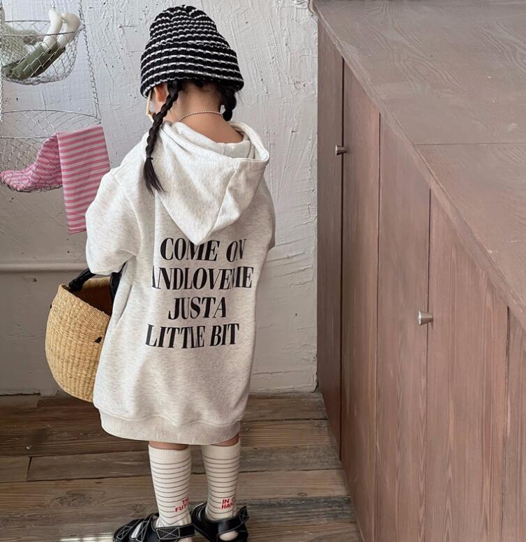 2023年★子供服　ワンピース★90-140cm★