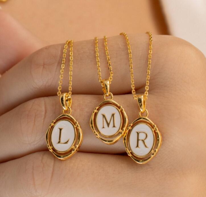 新登場!!★ネックレス★アルファベット　アクセサリー★首飾り★