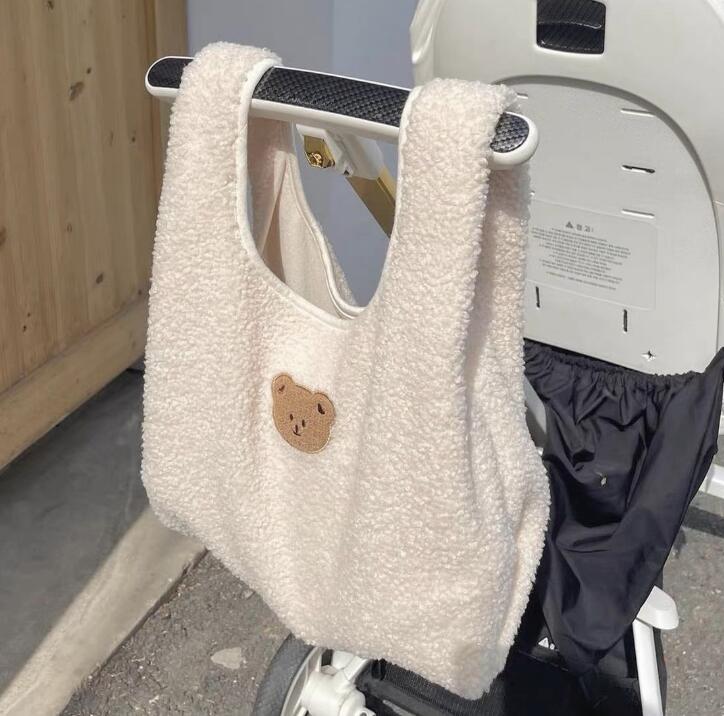 新登場★レディースバッグ　ボア収納袋★2色