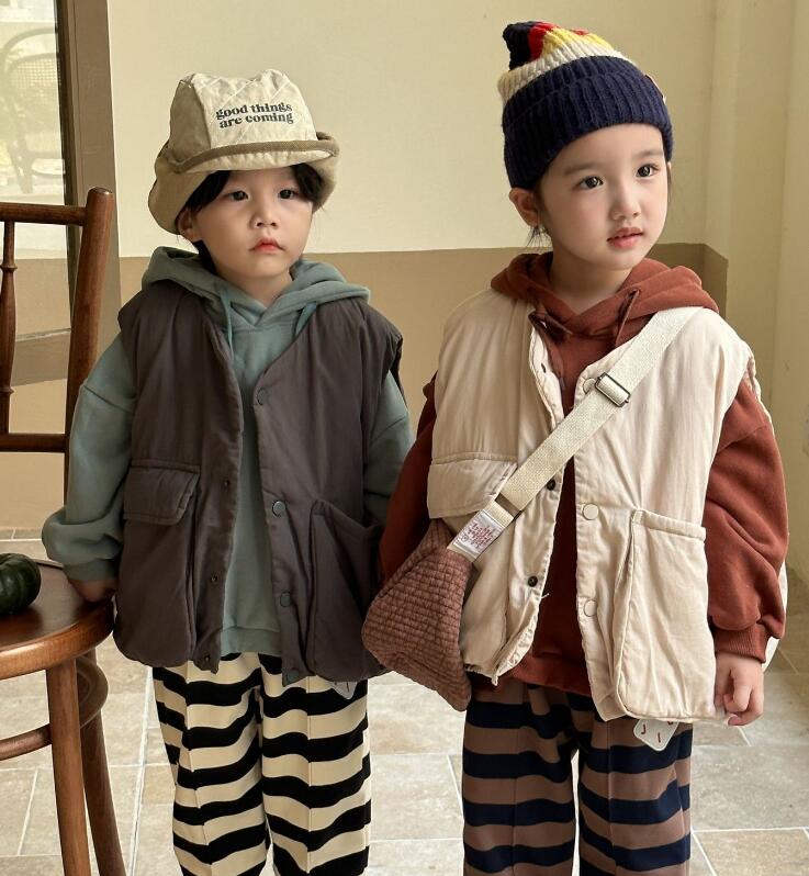 2023秋冬新作★子供服　厚手ベストコート★80-150cm★2色