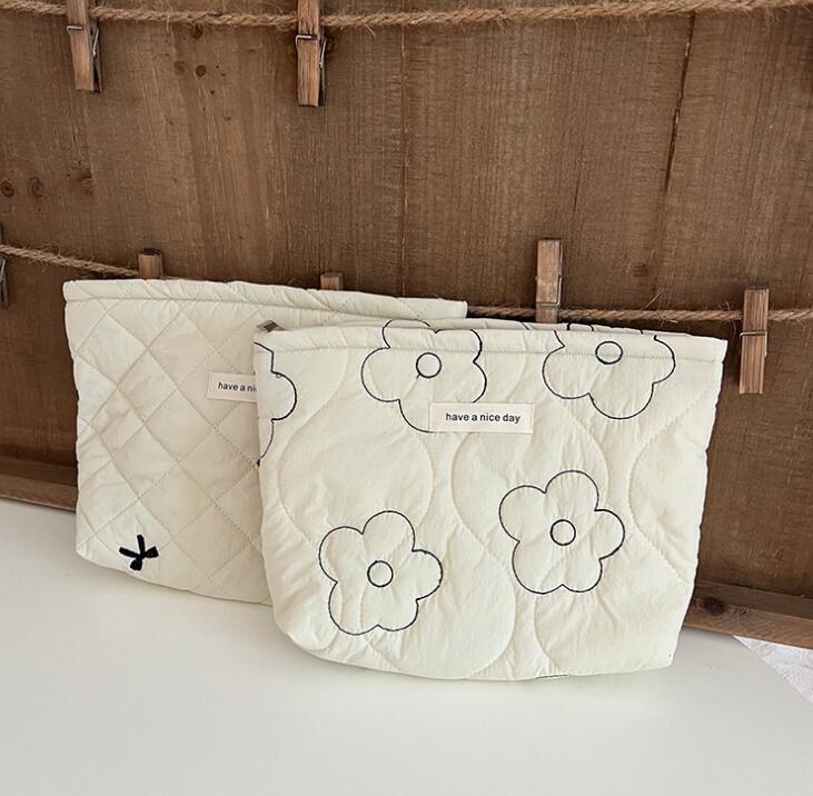 ★収納袋★可愛い財布　化粧袋　ハンドバッグ★2種