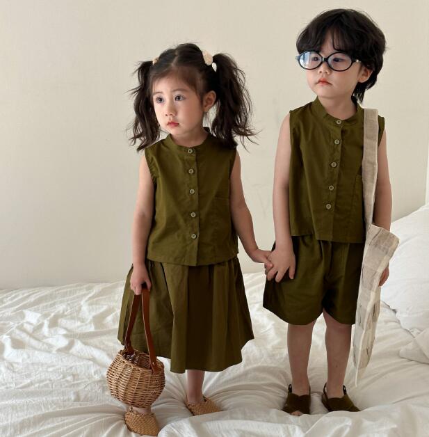 「2024」子供服★トップス+パンツ/スカート★男の子　女の子★無地★2色★80-150CM