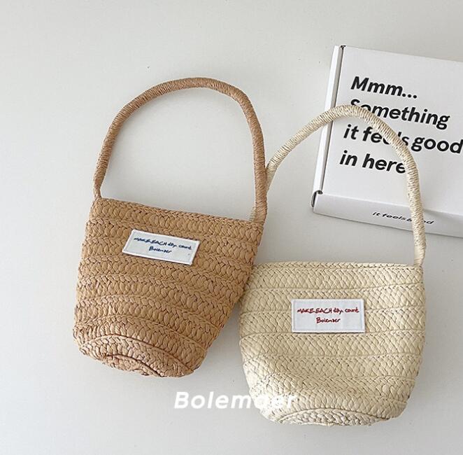 2024新型★草編みハンドバッグ★子供バッグ　2色