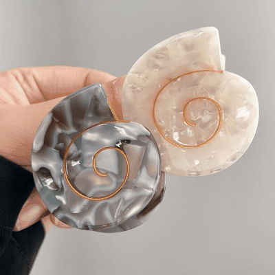 2024春夏 ガール ヘアクリップ バンスクリップ 海洋系 サザエ螺 アクリル樹脂 べっ甲風 4CM