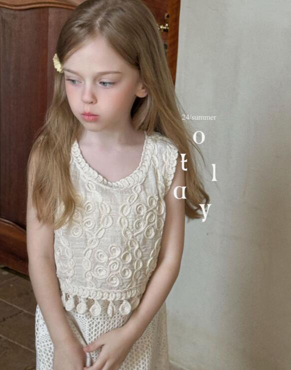 2024夏 otaly★子供服　ベストトップス　S/M★