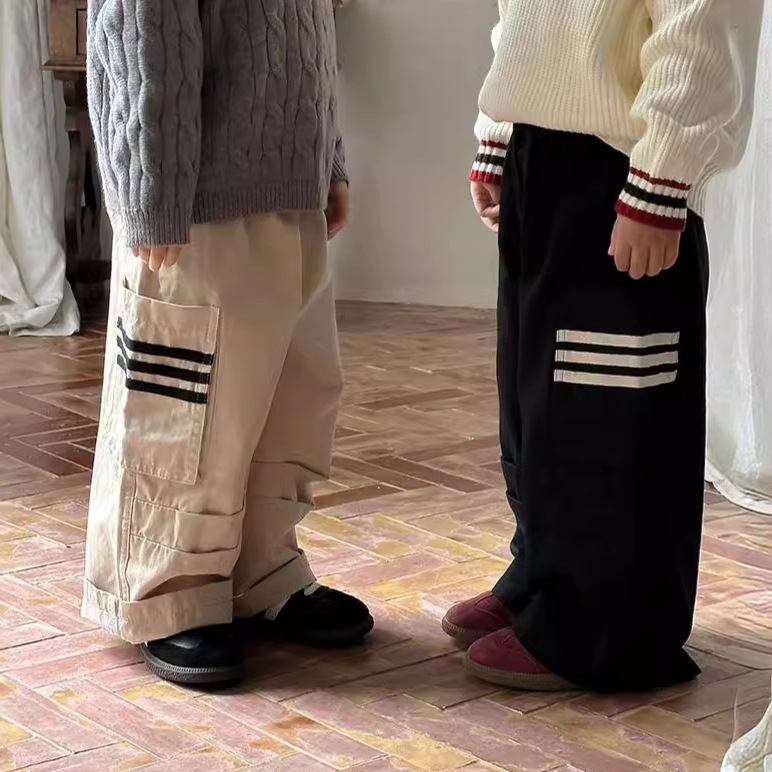 2024秋新入荷★子供服　ズボン★90cm〜150cm 2色