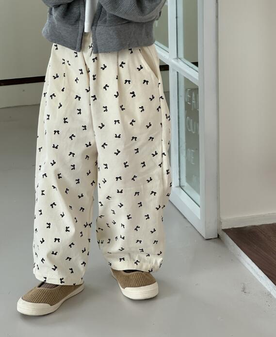 2024秋新入荷Y★子供服　ズボン★90cm〜150cm