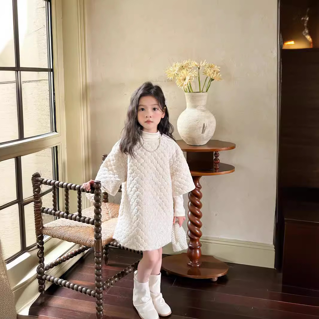 2024秋新品★子供服　ワンピース★90cm〜140cm 2色