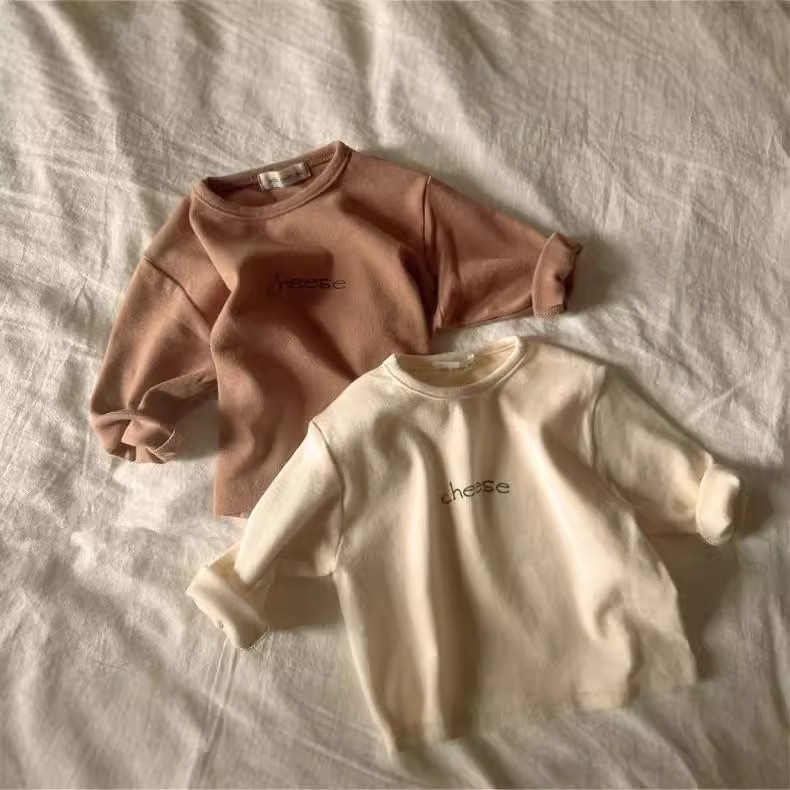 2024新作★子供服　トップス★73CM〜100cm 2色