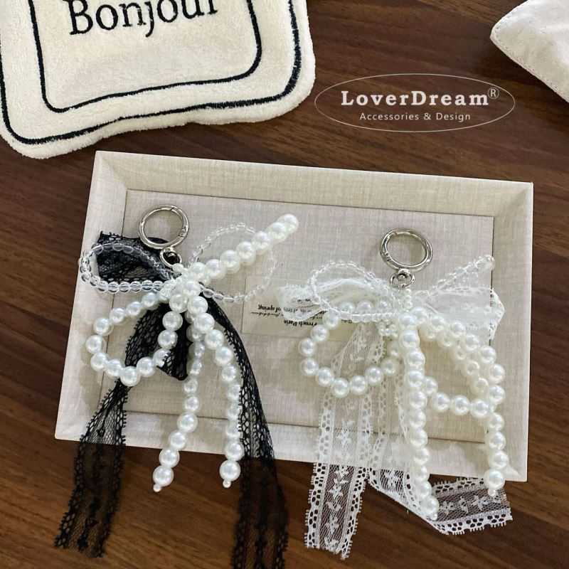 「2024」★キーホルダー★バッグチャーム★可愛い★ファション小物