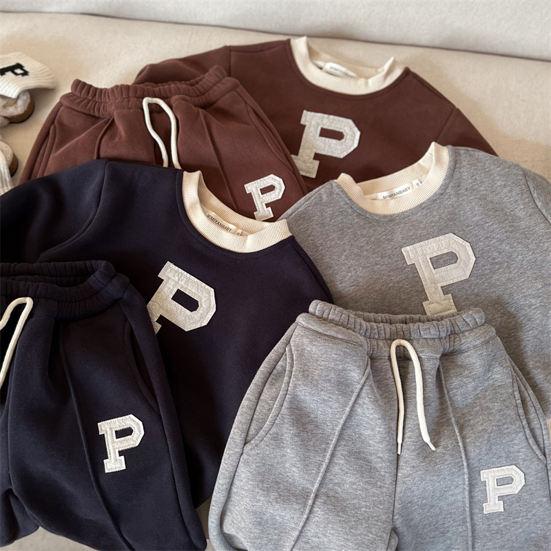 2024秋冬新品★子供服　セットアップ★90cm〜140cm 3色