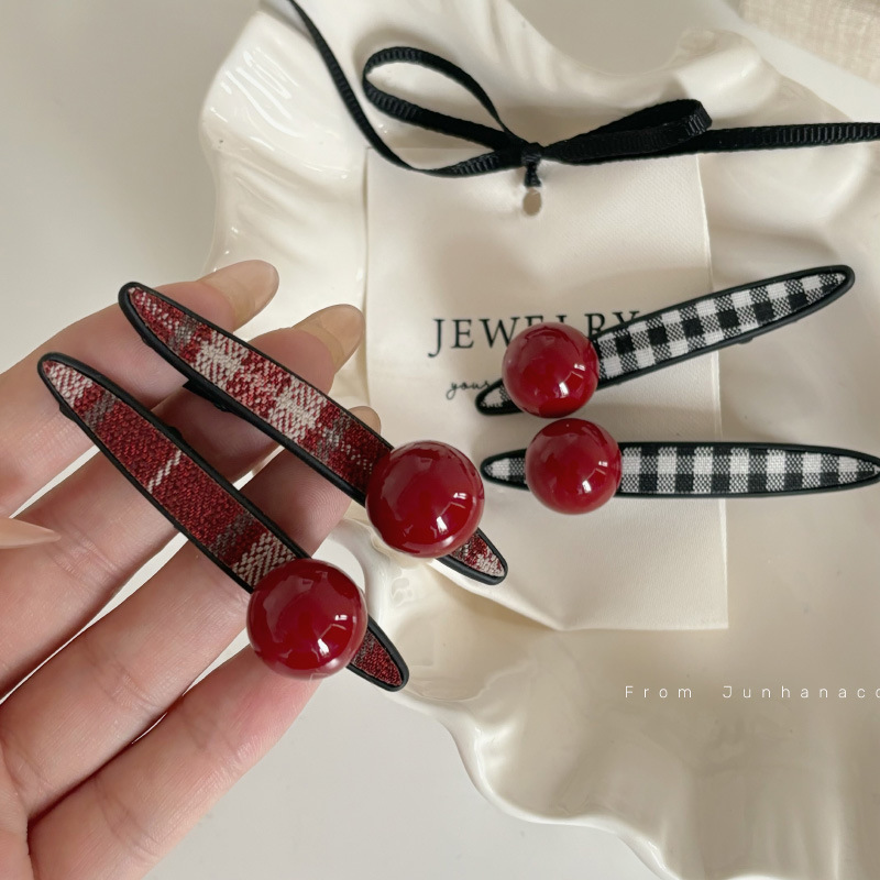 2024新品★髪飾り　アクセサリー　ヘアビン★3色