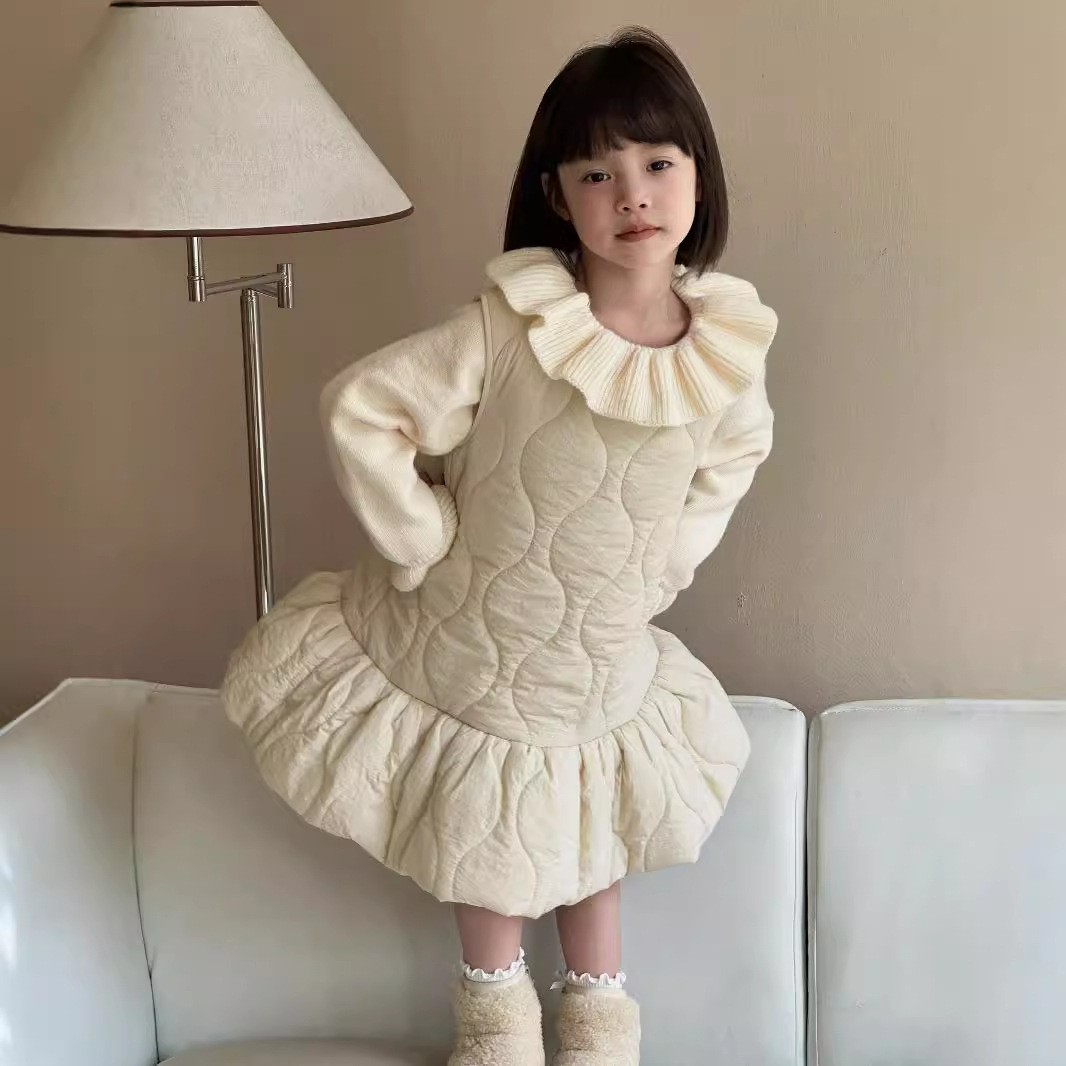 2024秋冬新品★子供服　ベストワンピース★90cm〜150cm