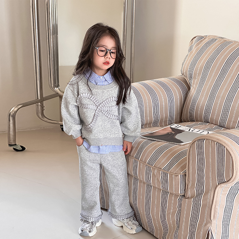 2024秋冬新品★子供服　セットアップ★90〜140