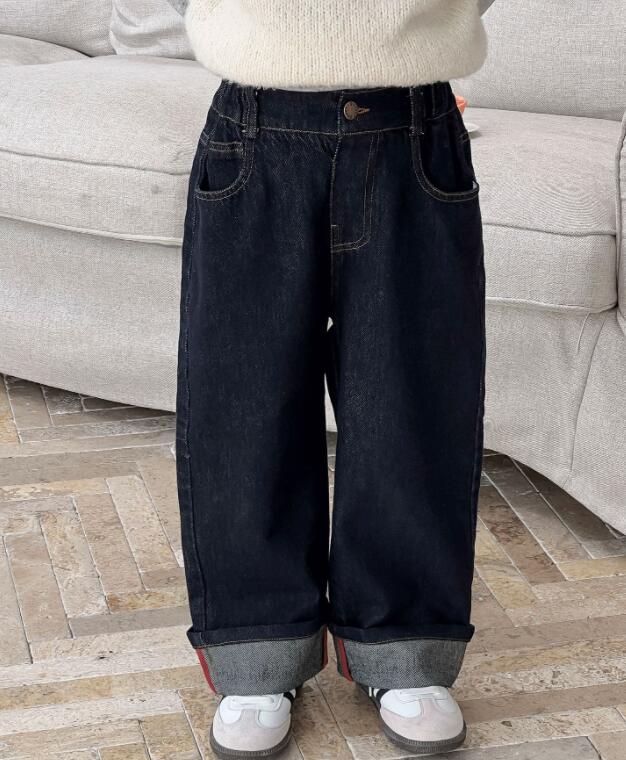 2024秋新品★子供服　デニムズボン★90cm〜150cm