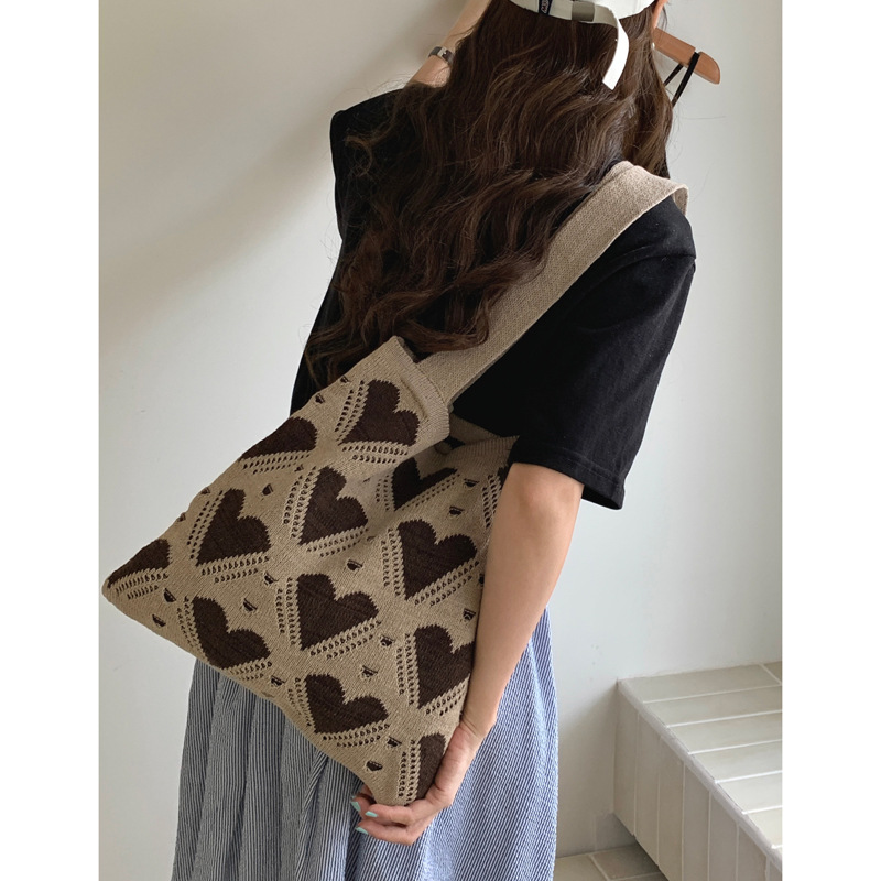 「2024」バッグ★ショルダーバッグ★ニットバッグ★レディース★大容量 ★6色