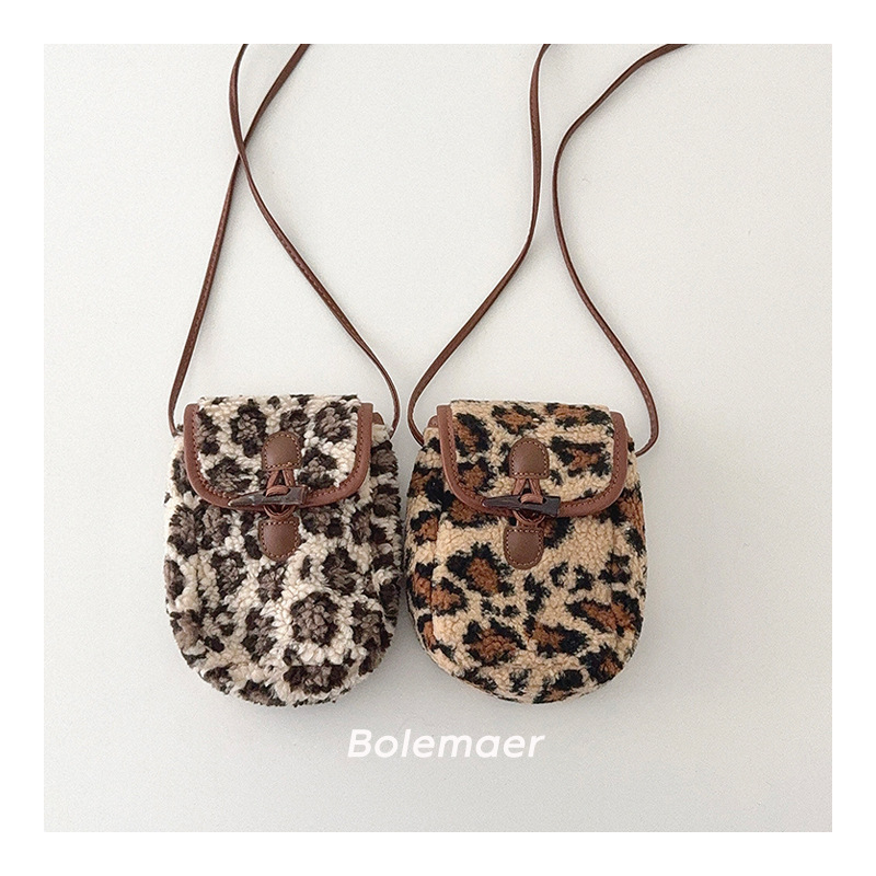 2024新型★子供用ハンドバッグ★ショルダーバッグ★2色