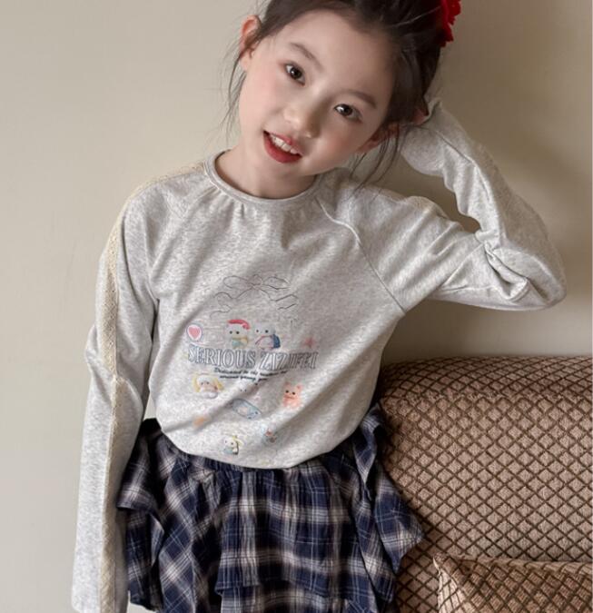 2025新作★子供服　トップス★100cm〜160cm 2色