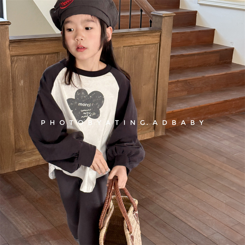 2025新作SJ★子供服　トップス★80cm〜130cm 2色