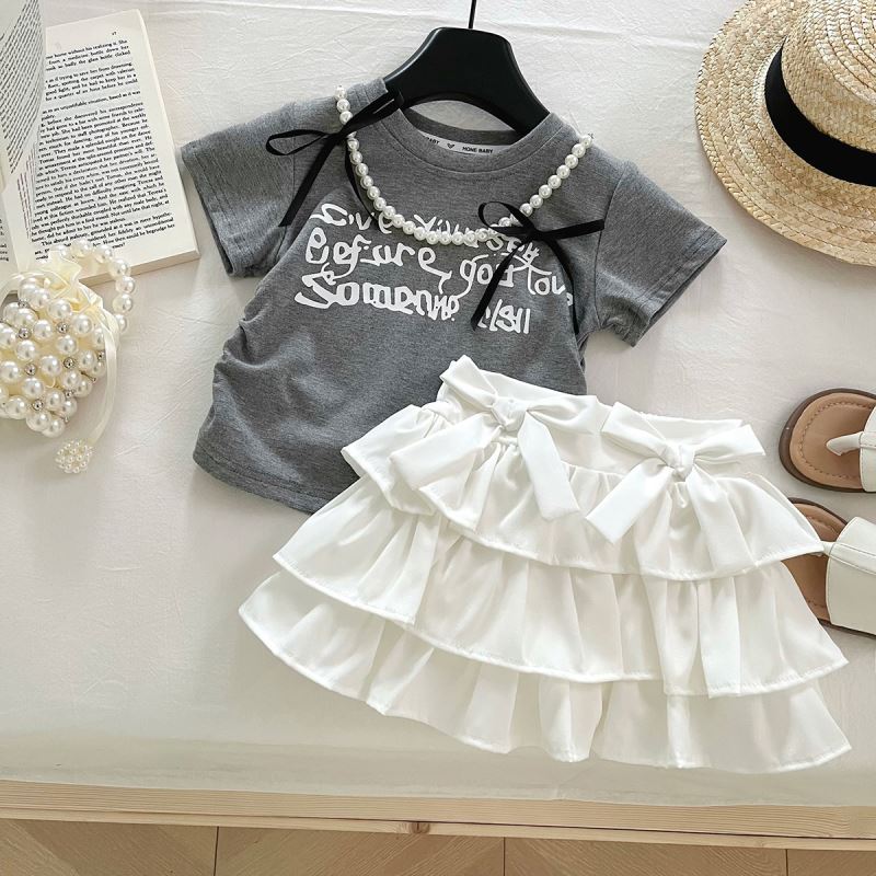 「2025」子供服★Tシャツ+スカート★セットアップ★韓国風子供服★2色90cm〜150cm
