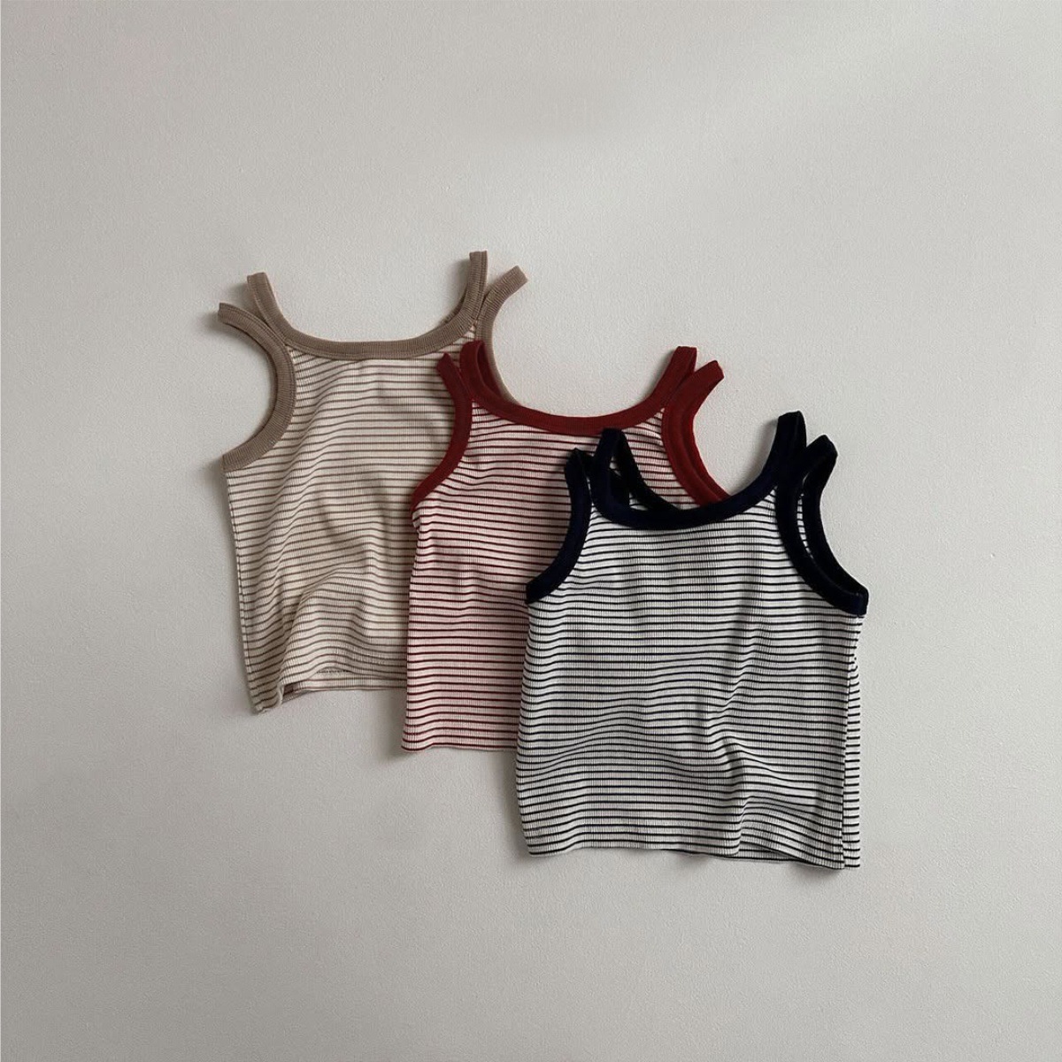 2025新作★子供服　トップス★73CM〜100cm 3色
