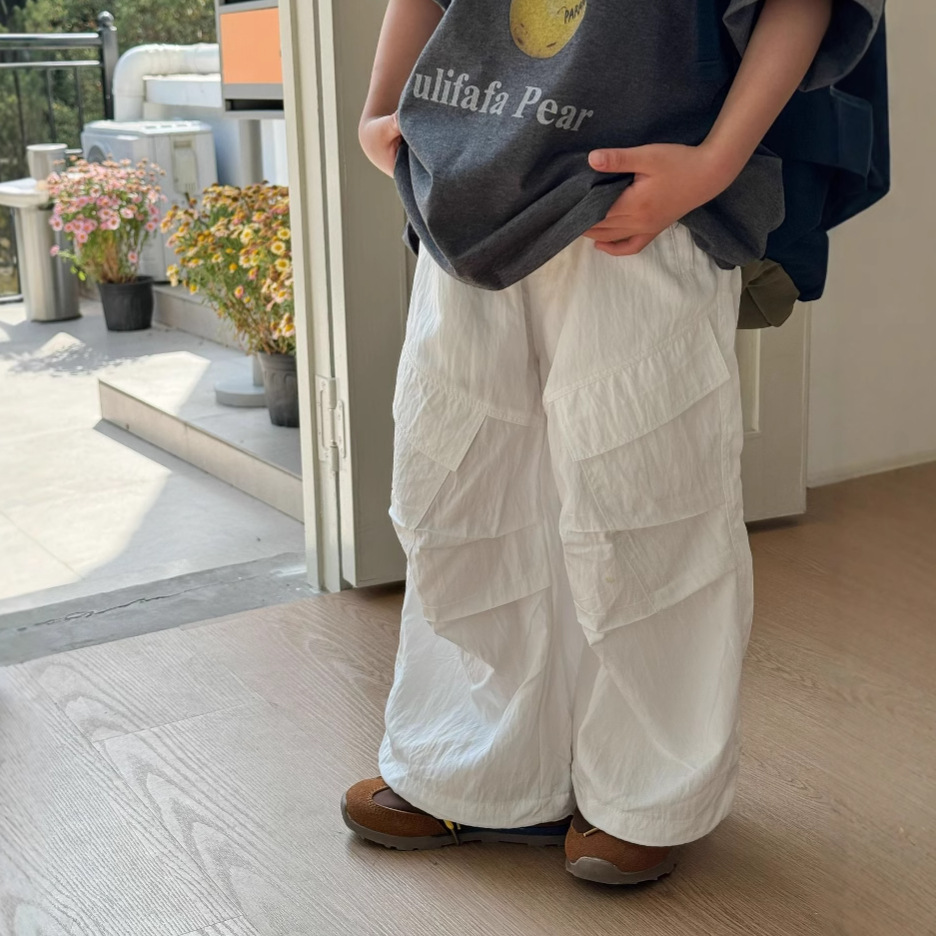 2025新入荷★子供服　ズボン★90cm〜140cm 2色