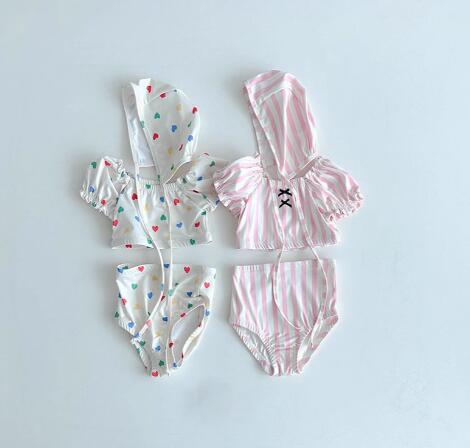 2025新品★子供服　水着★66cm〜100cm 2色