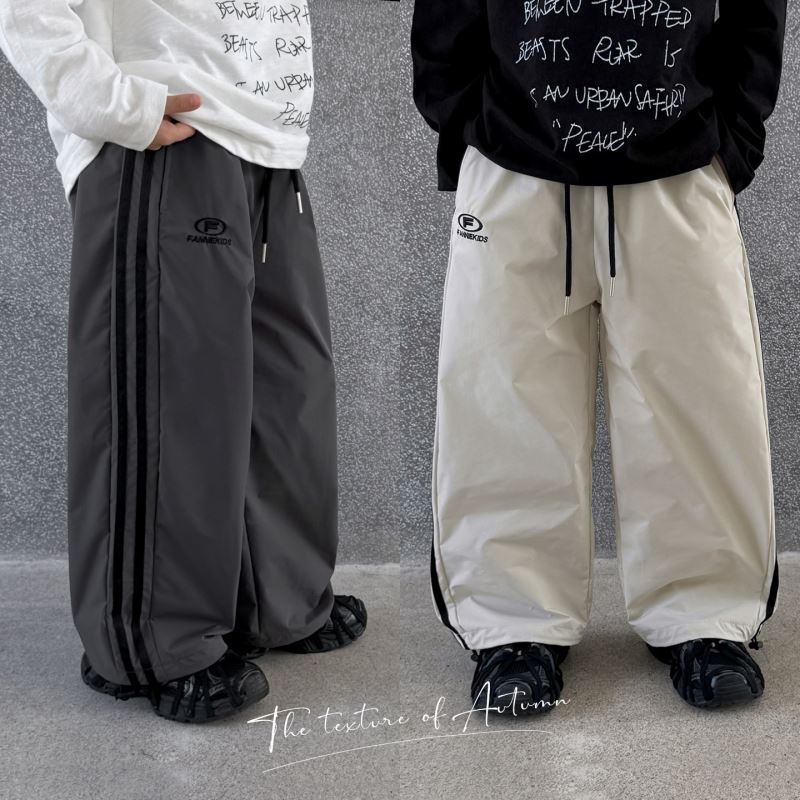 2025秋新入荷★子供服　ズボン★110cm〜160cm 2色