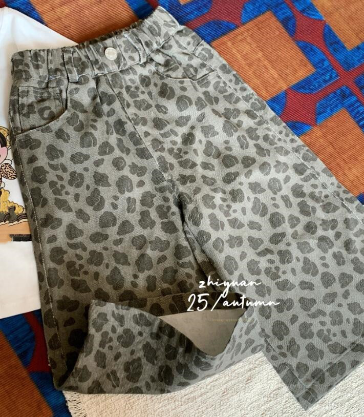 2025秋新入荷★子供服　豹柄ズボン★90cm〜150cm