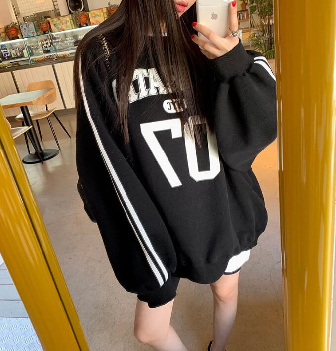 2025新型★レディース服　トレーナー　裏起毛★