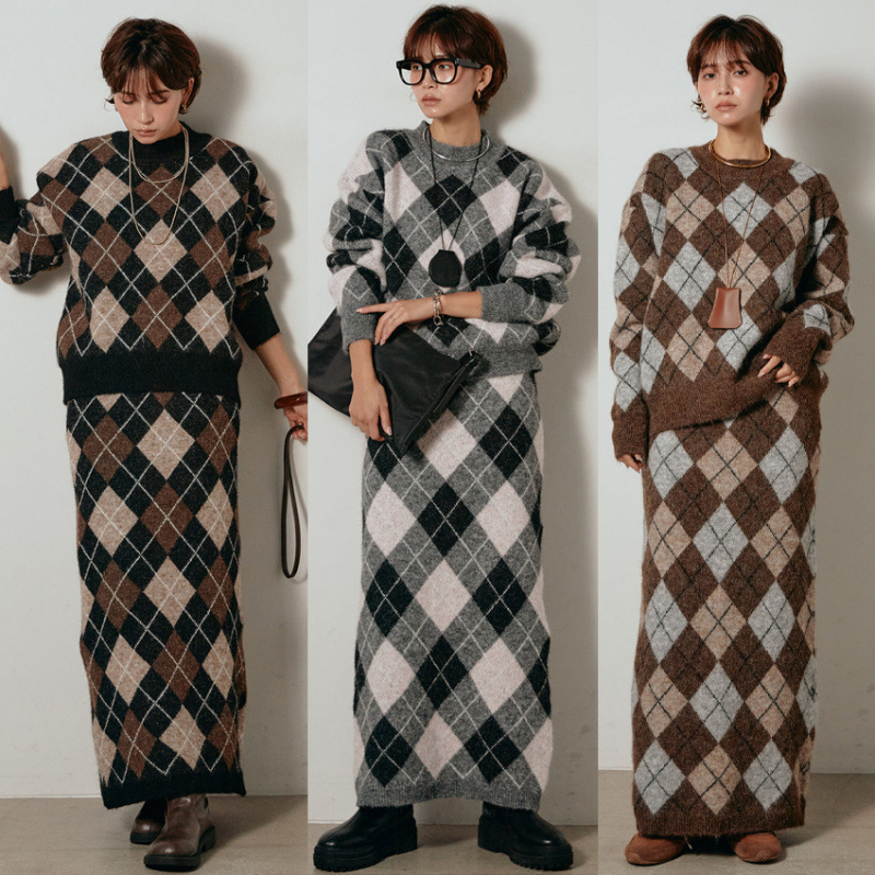 2025新型★レディース服　ニットセットアップ★