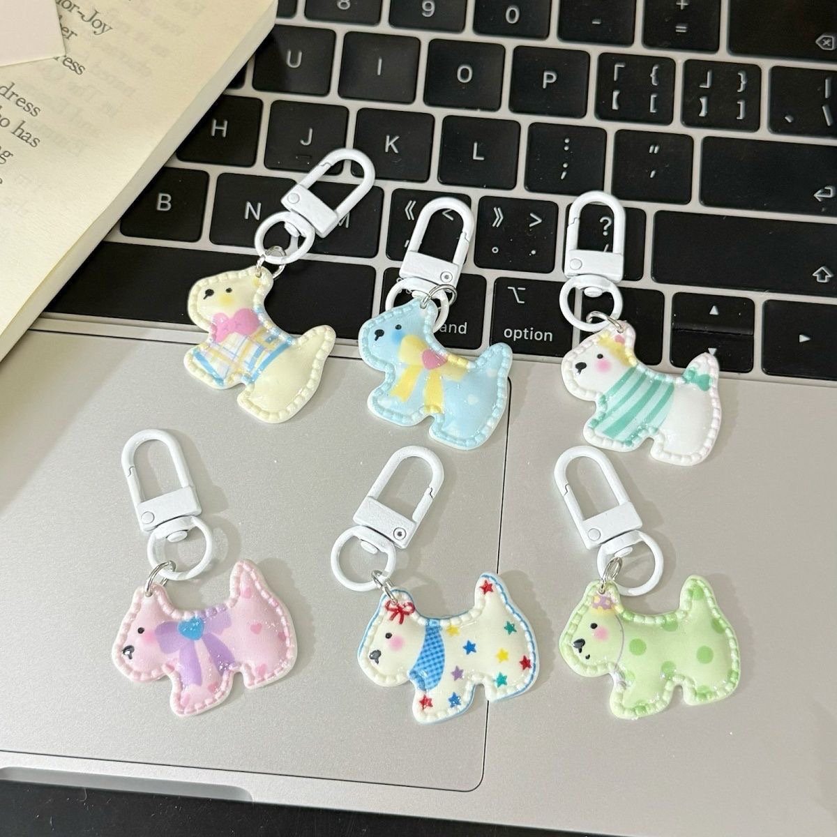 ★可愛いキーホルダー　装飾品★キーチェーン★バッグチャーム