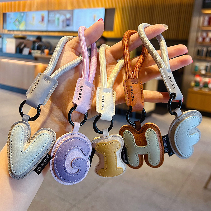 ★可愛いキーホルダー　装飾品★キーチェーン★バッグチャーム