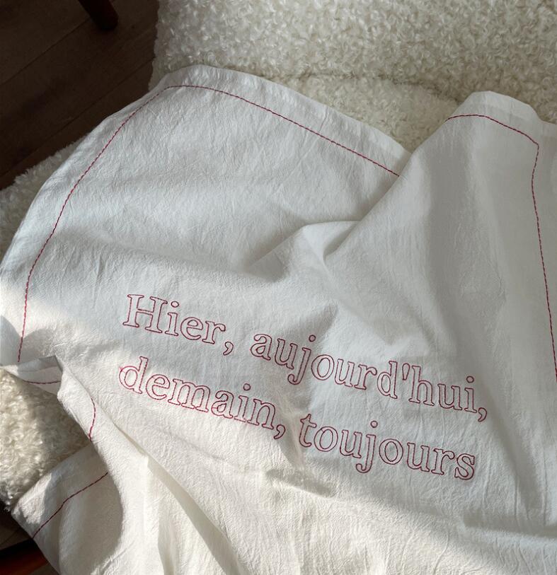 雑貨★インテリア★室内飾り★装飾品★撮影道具★壁飾り★ナプキン★刺繍