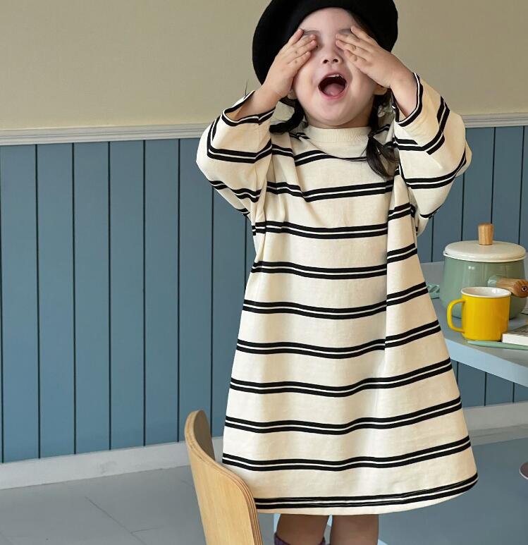 2023新品★子供服　ストライブ　ワンピース★80-140cm★