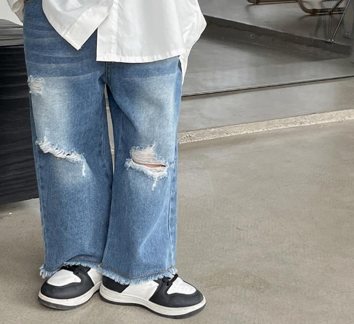 2023春新品★子供服　ボトムス　デニムズボン　90-140cm