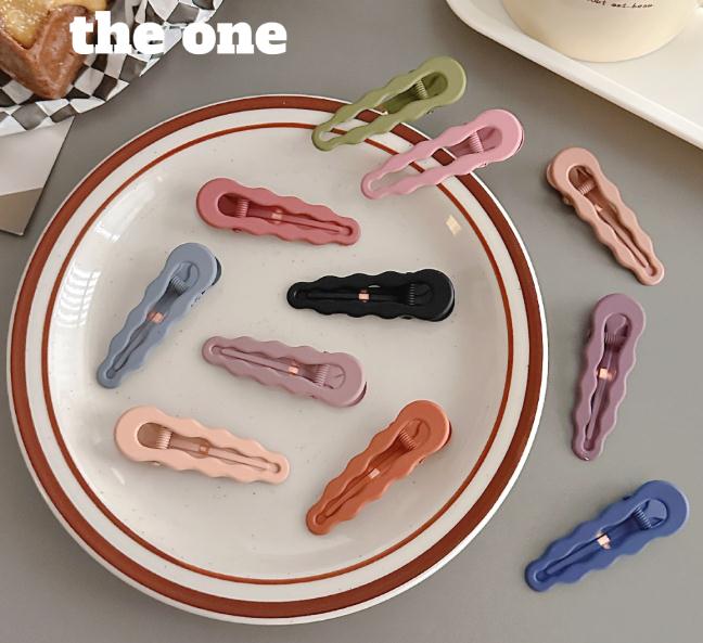 超人気の髪飾り!!★　ヘアアクセサリー　★ヘアクリップ★