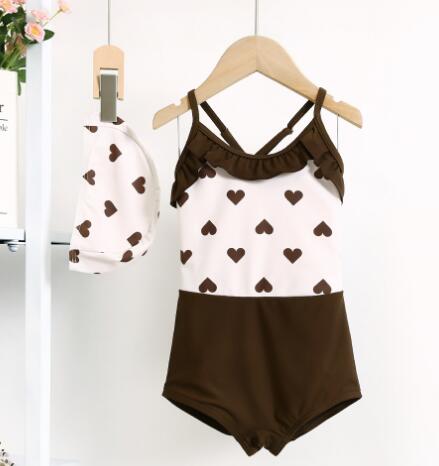 2023年新作★キッズ用アパレル　水着★帽子付き★90-140