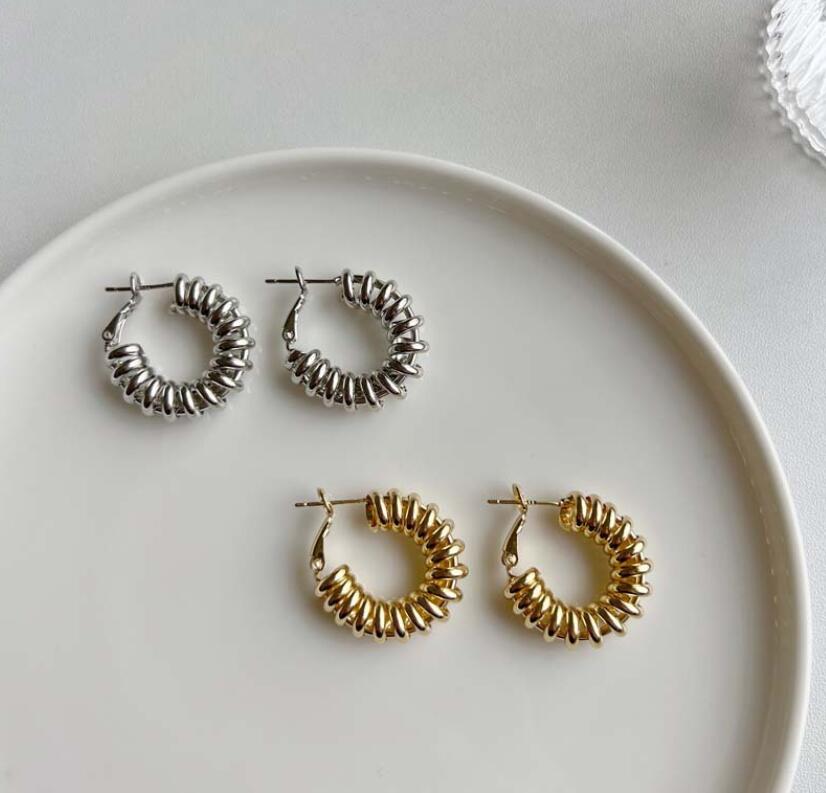 2023年春夏新作★レディース耳飾り★アクセサリー★个性★ファッション★イヤリング