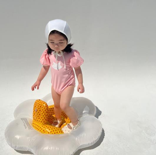 2023春新品★子供服　水着　連体式　2点セット　80-130cm★2色