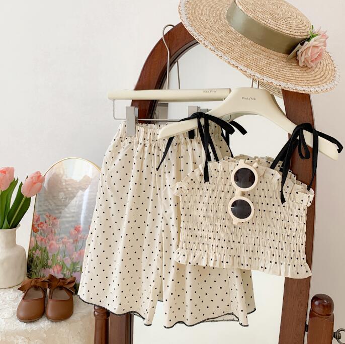 子供服★トップス+ズボン★セットアップ★韓国風子供服★キッズ女の子★90-140CM