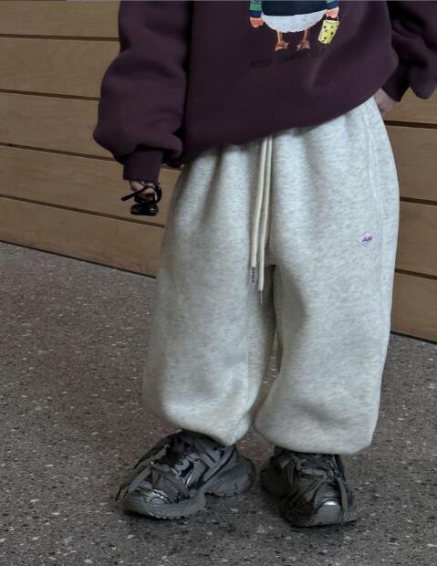 2023冬★子供服 　厚手ズボン★90-140cm★2色