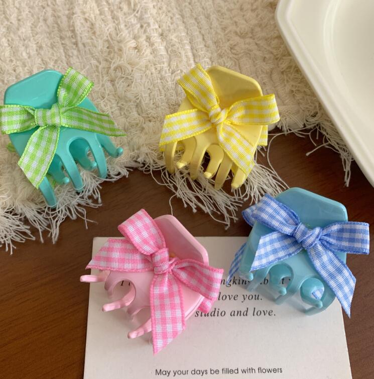 雑貨★子供髪飾り　ヘアビン★アクセサリー　4色選べ★