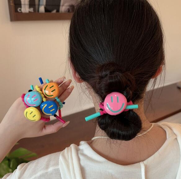 髪飾り★まとめ髪用★ヘアアクセサリー★女の子★ヘアゴム★笑顔★可愛い
