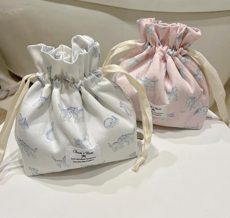 ★収納袋★可愛い化粧袋　巾着袋★2色