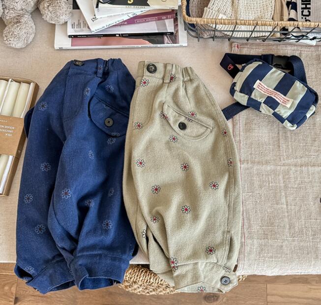 2024秋新入荷★子供服　ズボン★80cm〜130cm 2色