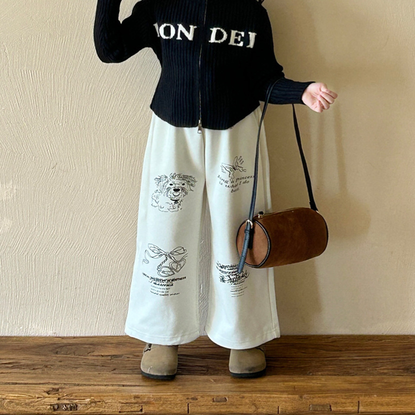 2024秋新入荷★子供服　ズボン★90cm〜140cm