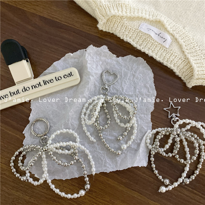 「2024」★キーホルダー★バッグチャーム★可愛い★ファション小物